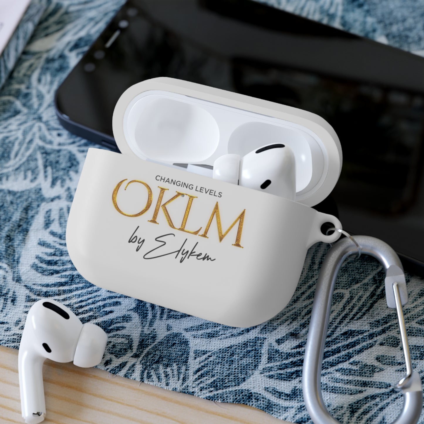 OKLM AirPods and AirPods Pro Case Cover